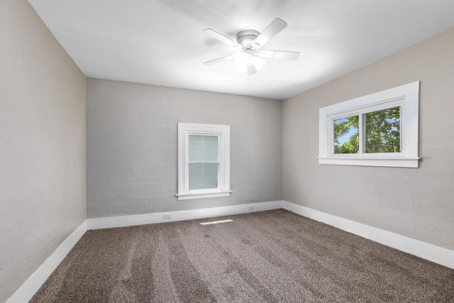 209 E Chapin Street, Cadillac, MI 49601