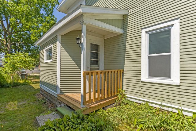 209 E Chapin Street, Cadillac, MI 49601