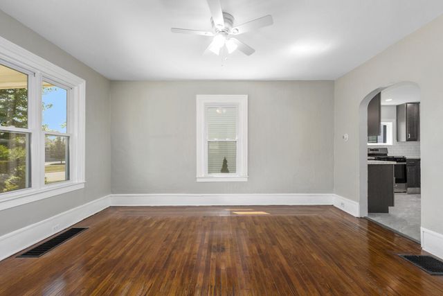 209 E Chapin Street, Cadillac, MI 49601