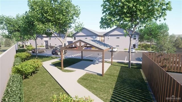 245 E Crockett Avenue, Alamo, TX 78516