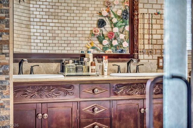 1111 North Christy Lane, Las Vegas, NV 89110