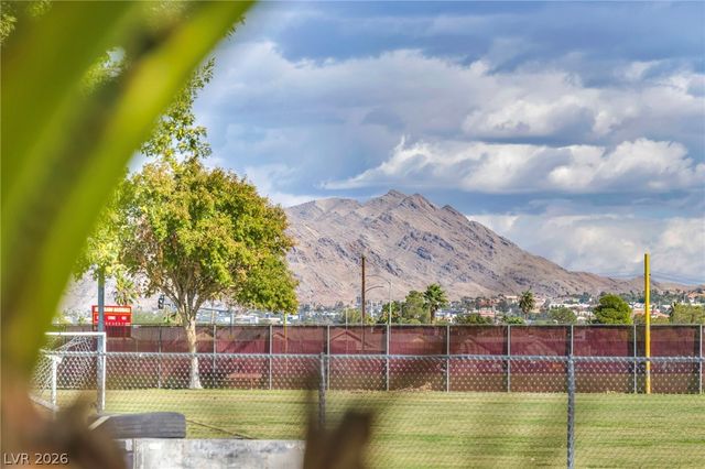 1111 North Christy Lane, Las Vegas, NV 89110