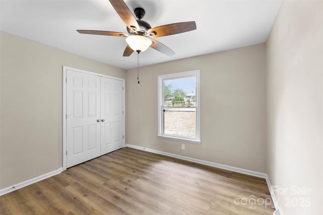 4700 Pineleaf Drive, Charlotte, NC 28269
