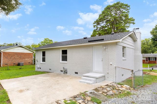 4700 Pineleaf Drive, Charlotte, NC 28269