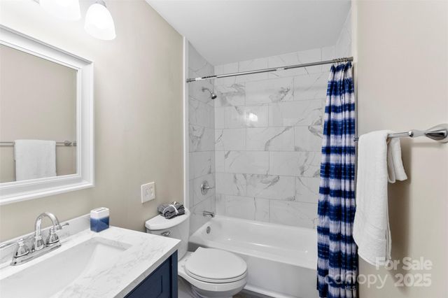 4700 Pineleaf Drive, Charlotte, NC 28269