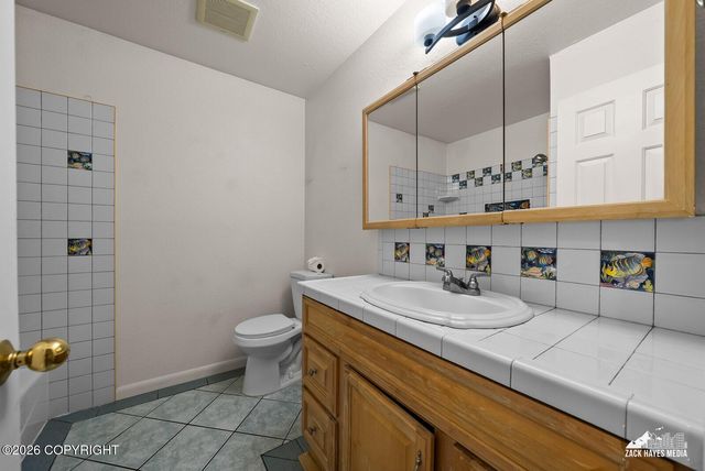 9080 Ashley Circle, Anchorage, AK 99502