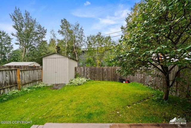 9080 Ashley Circle, Anchorage, AK 99502