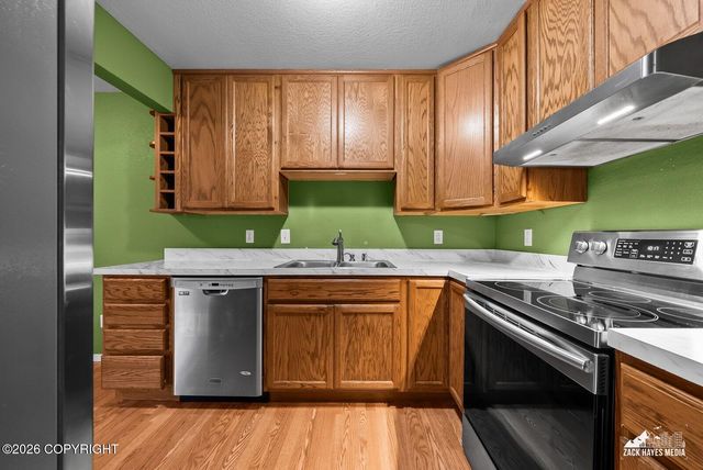 9080 Ashley Circle, Anchorage, AK 99502