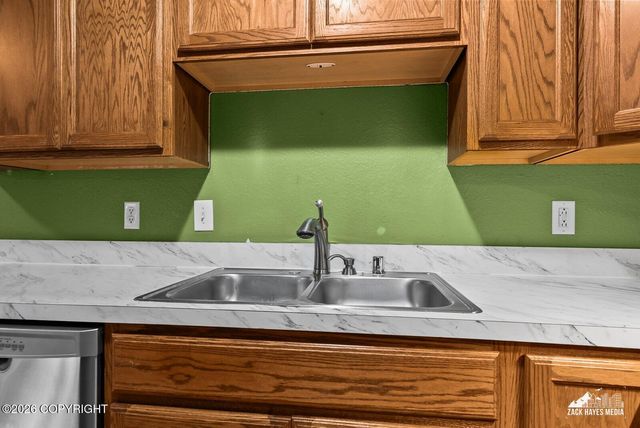 9080 Ashley Circle, Anchorage, AK 99502