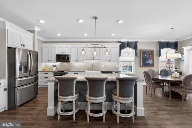 73 WESTMONT DR, Medford, NJ 08055