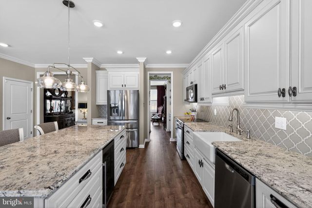 73 WESTMONT DR, Medford, NJ 08055