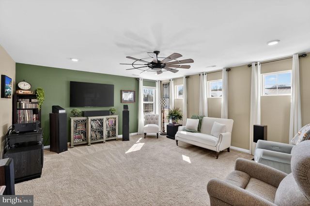 73 WESTMONT DR, Medford, NJ 08055