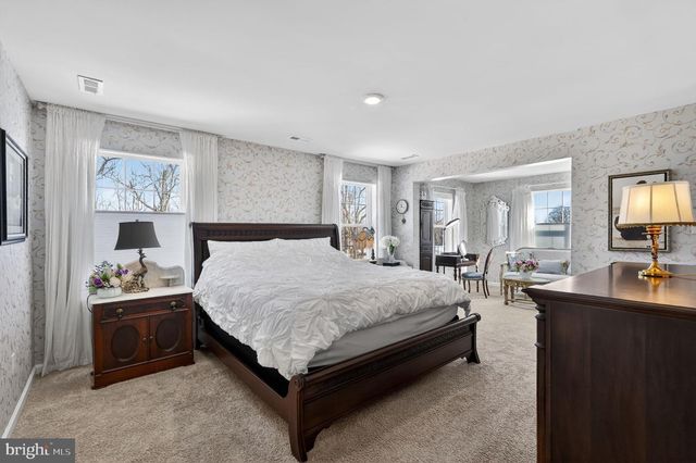 73 WESTMONT DR, Medford, NJ 08055