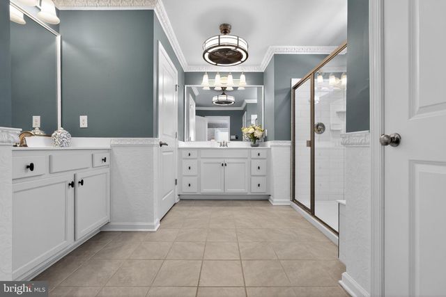 73 WESTMONT DR, Medford, NJ 08055