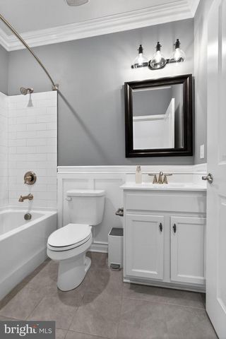 73 WESTMONT DR, Medford, NJ 08055