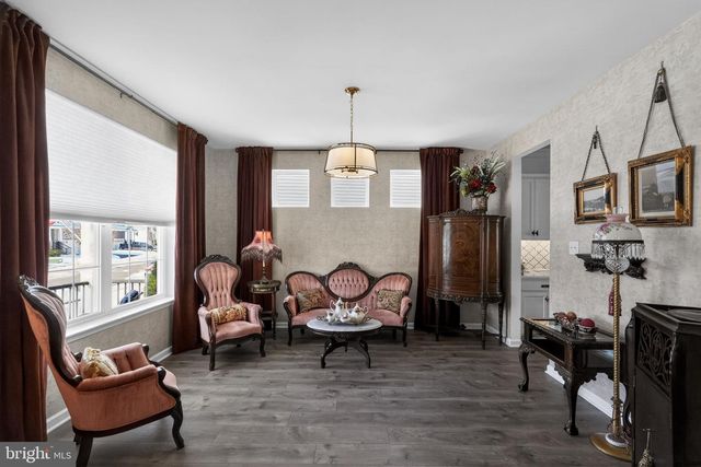 73 WESTMONT DR, Medford, NJ 08055