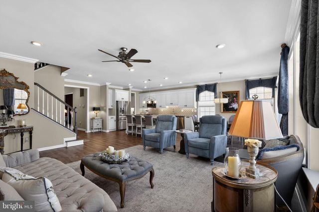 73 WESTMONT DR, Medford, NJ 08055