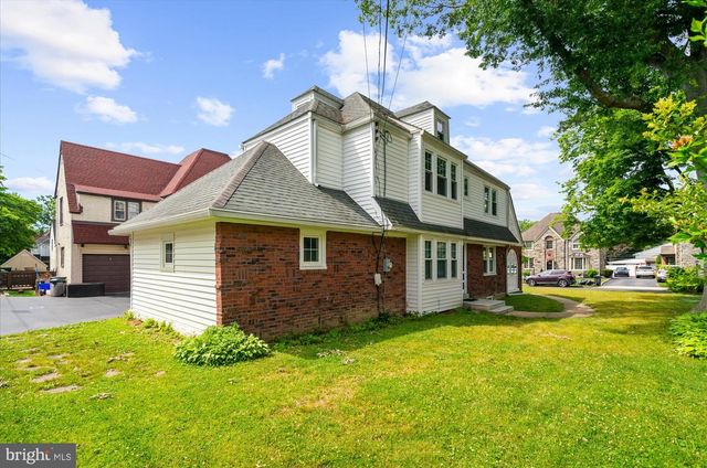 1041 BLYTHE AVE, Drexel Hill, PA 19026