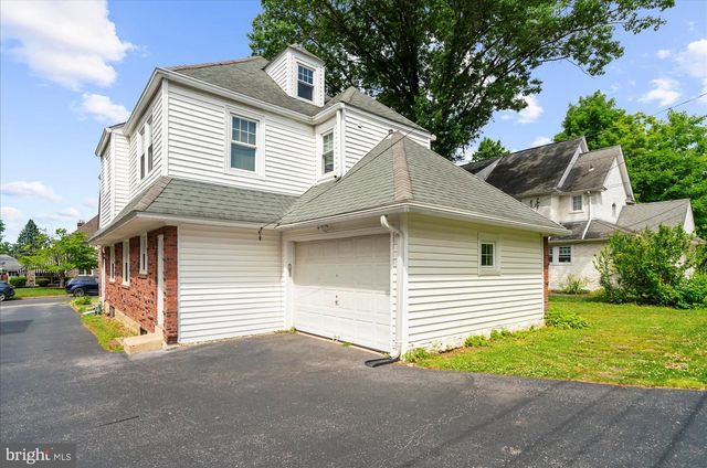 1041 BLYTHE AVE, Drexel Hill, PA 19026