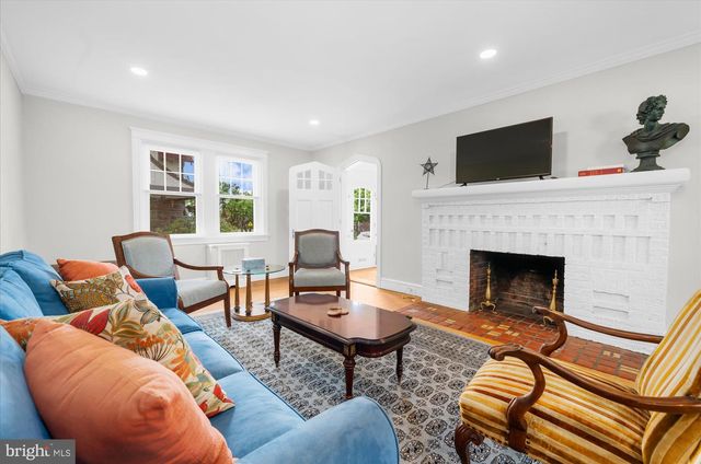 1041 BLYTHE AVE, Drexel Hill, PA 19026