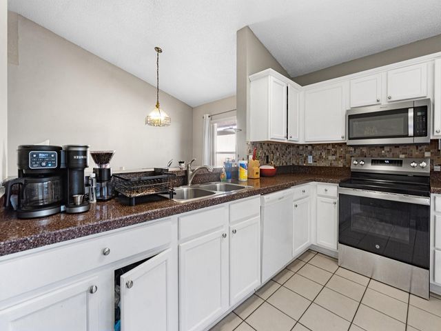 15853 GREEN COVE BOULEVARD, Clermont, FL 34714