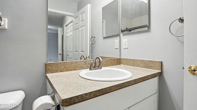 3023 Meadow Street, Lynn Haven, FL 32444
