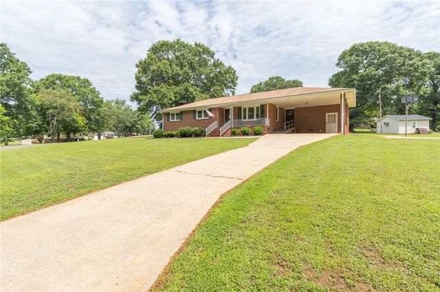 1020 Bern Circle, Anderson, SC 29626