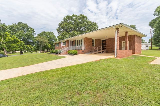 1020 Bern Circle, Anderson, SC 29626