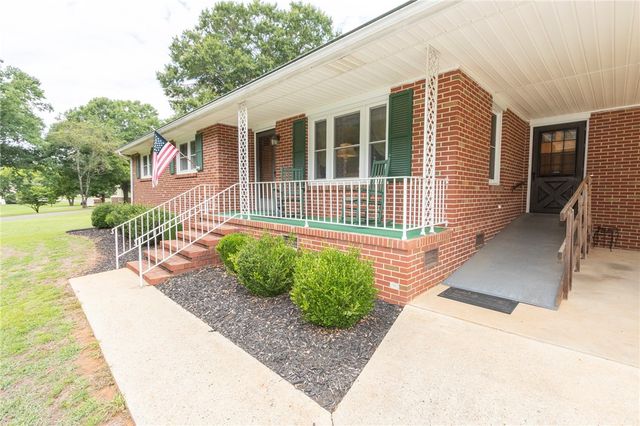 1020 Bern Circle, Anderson, SC 29626