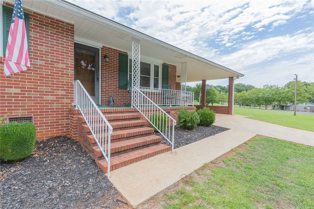 1020 Bern Circle, Anderson, SC 29626