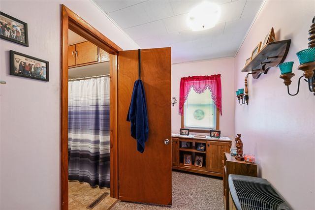 410 Cottage Street NW, Shellsburg, IA 52332