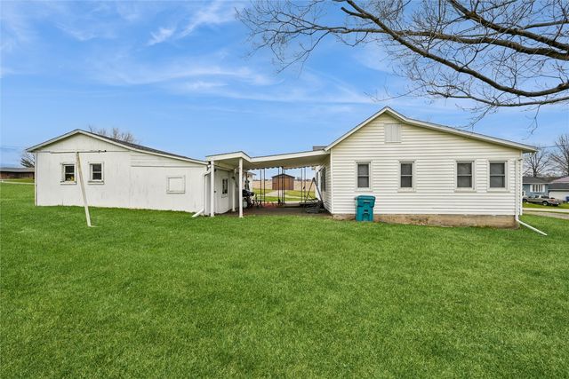 410 Cottage Street NW, Shellsburg, IA 52332