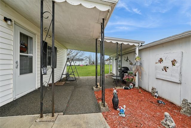 410 Cottage Street NW, Shellsburg, IA 52332