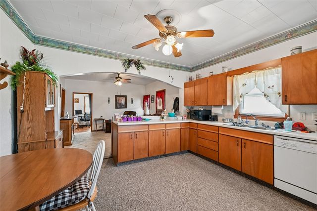 410 Cottage Street NW, Shellsburg, IA 52332