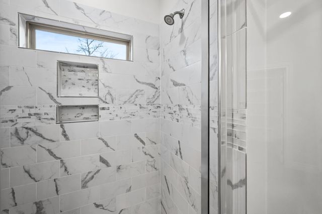 139 W Maple DR, Granite Shoals, TX 78654