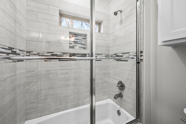 139 W Maple DR, Granite Shoals, TX 78654