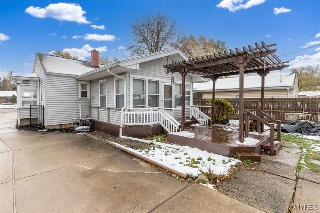 2696 Colvin Boulevard, Tonawanda, NY 14150