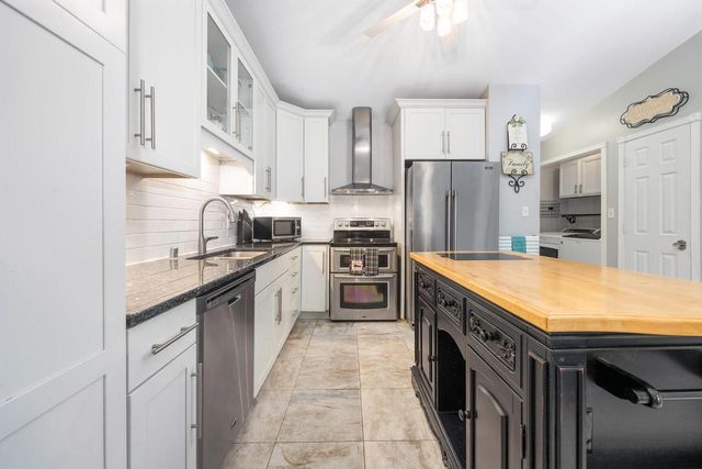 N48W14572 Hampton ROAD, Menomonee Falls, WI 53051
