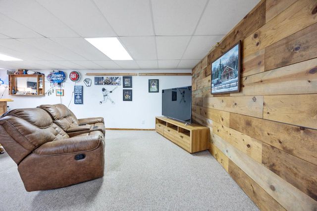 N48W14572 Hampton ROAD, Menomonee Falls, WI 53051
