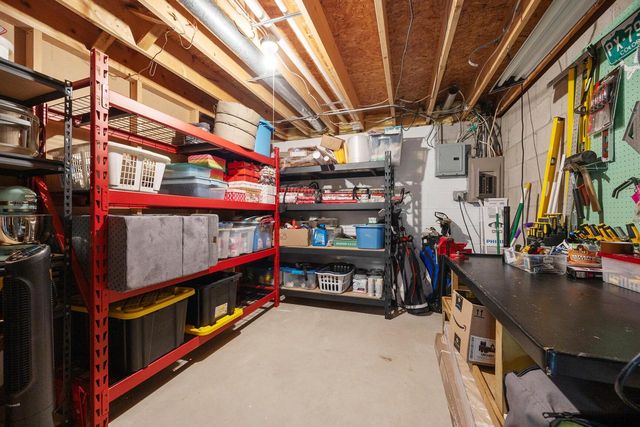 N48W14572 Hampton ROAD, Menomonee Falls, WI 53051