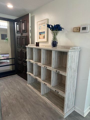 5220 Las Verdes Circle 108, Delray Beach, FL 33484