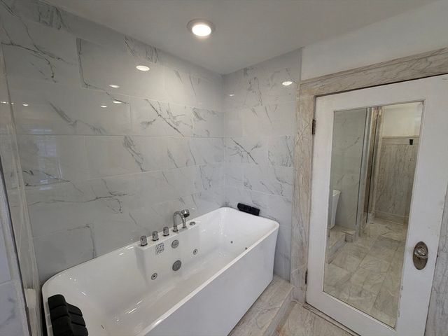 194 Sumner Ave, Springfield, MA 01108
