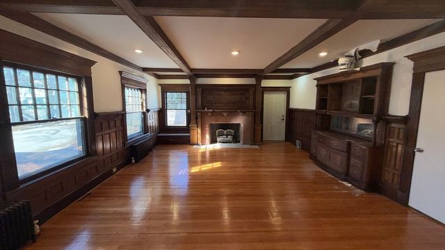 194 Sumner Ave, Springfield, MA 01108