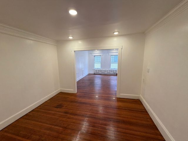 194 Sumner Ave, Springfield, MA 01108