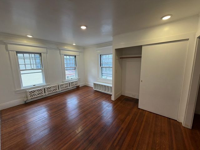 194 Sumner Ave, Springfield, MA 01108