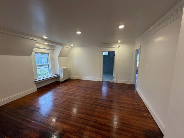 194 Sumner Ave, Springfield, MA 01108