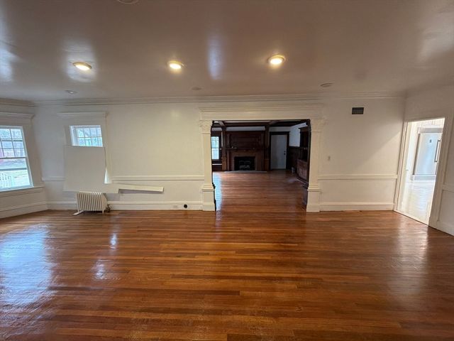 194 Sumner Ave, Springfield, MA 01108