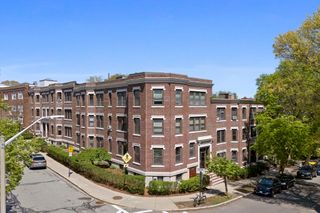 77 Parkman Street 4, Brookline, MA 02446