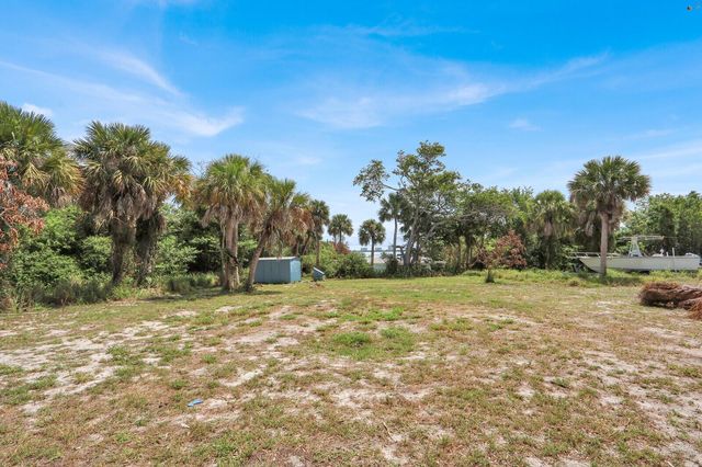 12000 Conklin Way, Jensen Beach, FL 34957