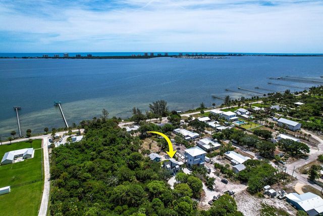 12000 Conklin Way, Jensen Beach, FL 34957